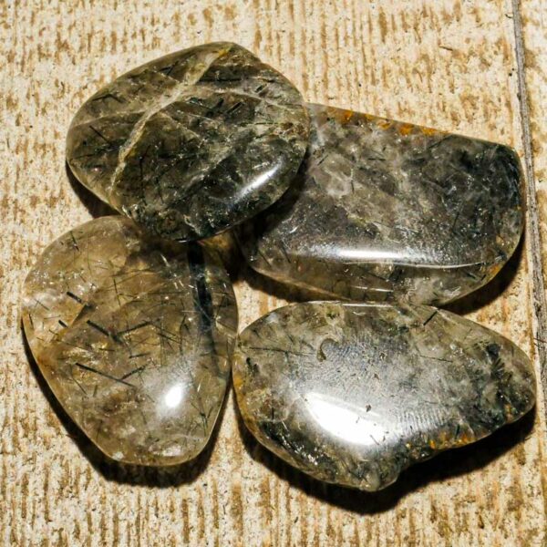 PIERRE ROULEE QUARTZ EPIDOTE