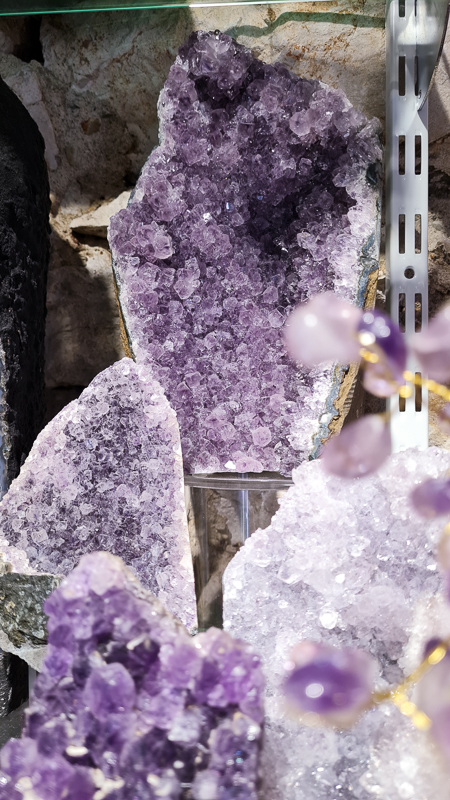 Amethyste_pierres_brutes_triangle_zen-4